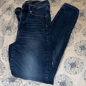 American Eagle Super Hi-Rise Jegging